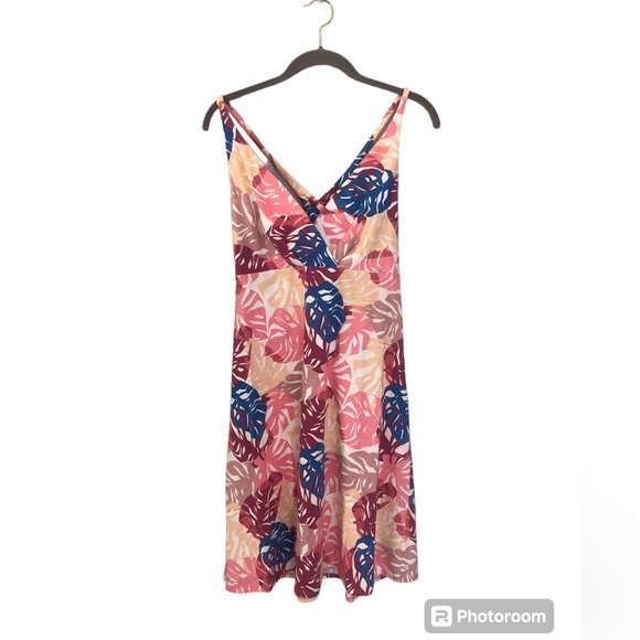Patagonia Dresses & Skirts - Patagonia Sundress Stretchy Cotton Criss Cross Back Lined Bodice Tropical Leaf